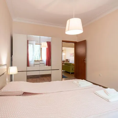 Pick! Spacious 2 Bedroom * Sofia